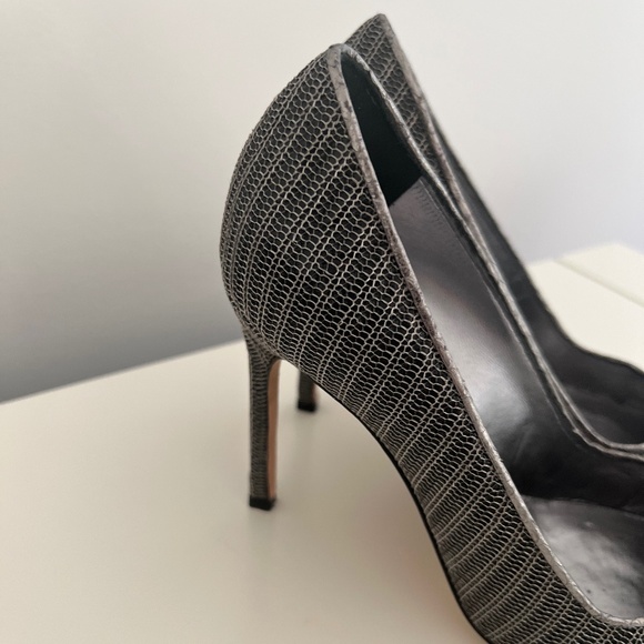 Manolo Blahnik Shoes - Picture 1 of 3